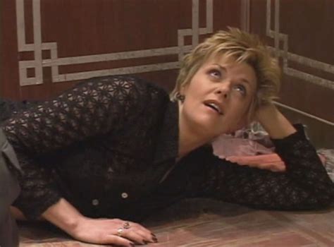 Amanda Tapping breasts, Nude scene in Stuck (2002)